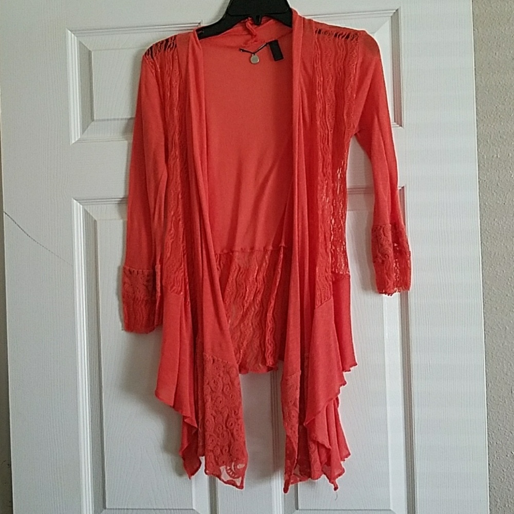 BKE Boutique fly away